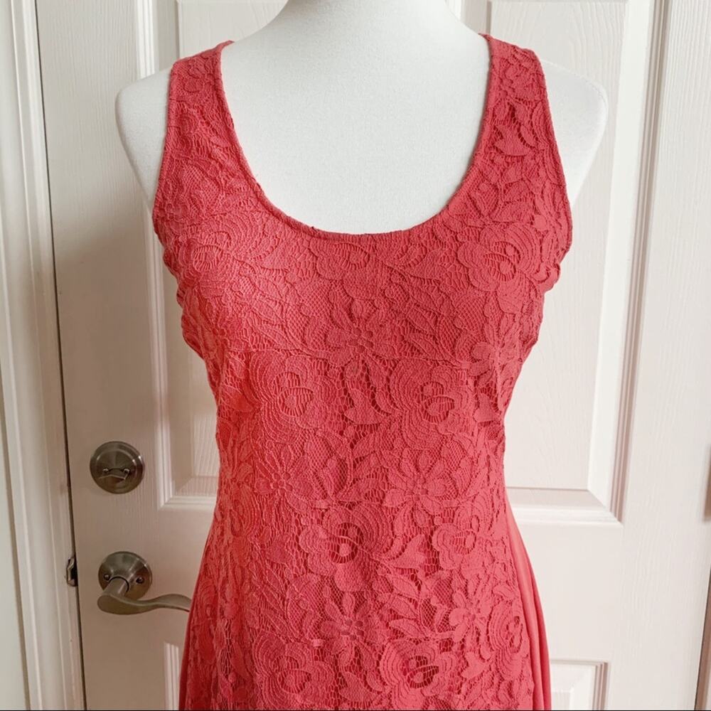 The Letter coral lace front sheath dress, size L - Picture 2 of 5